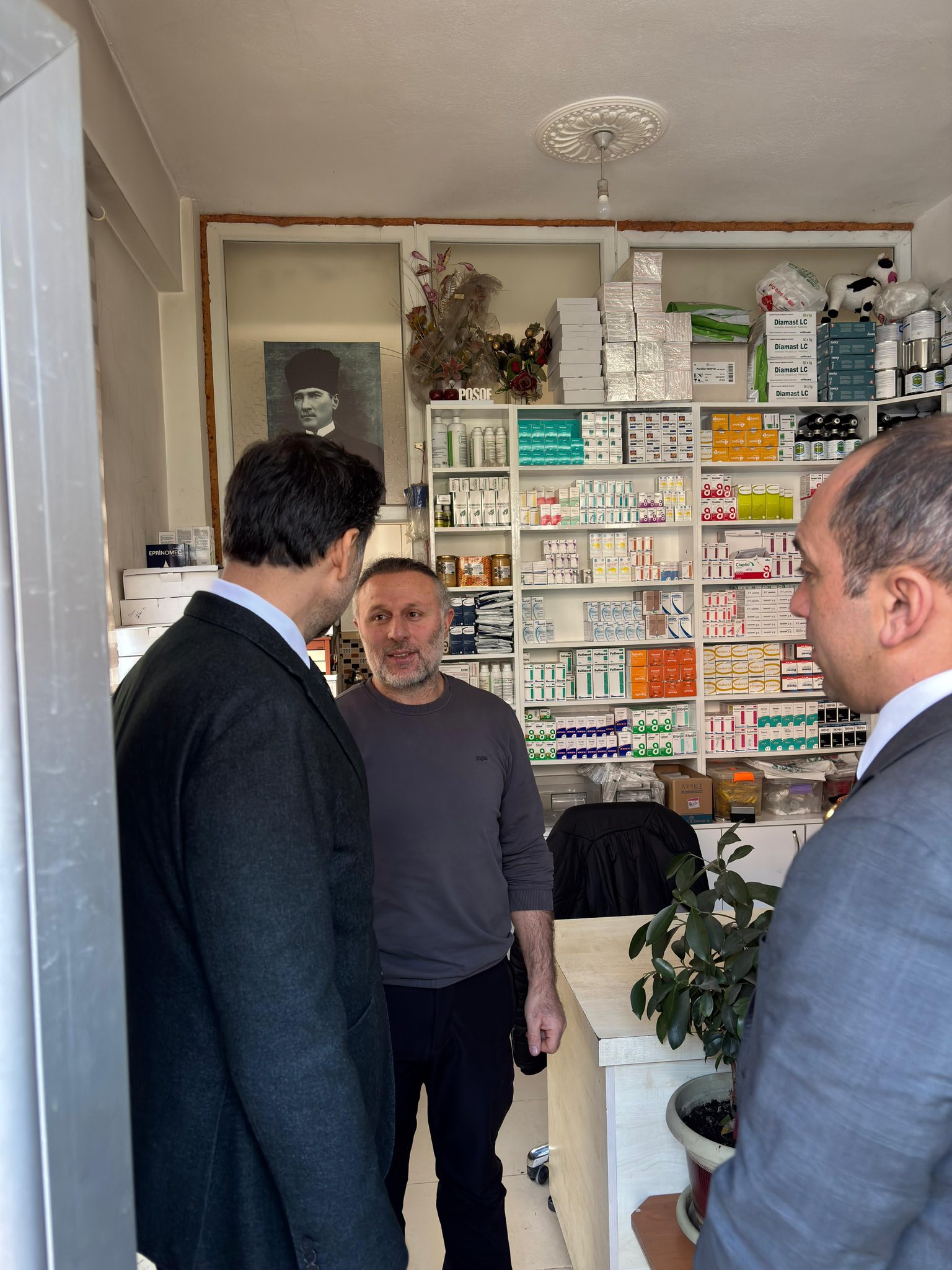 CHP Ardahan Milletvekili Özgür Erdem İncesu ve CHP Ardahan İl Başkanı Yunus Dündar, Posof’u ziyaret etti.