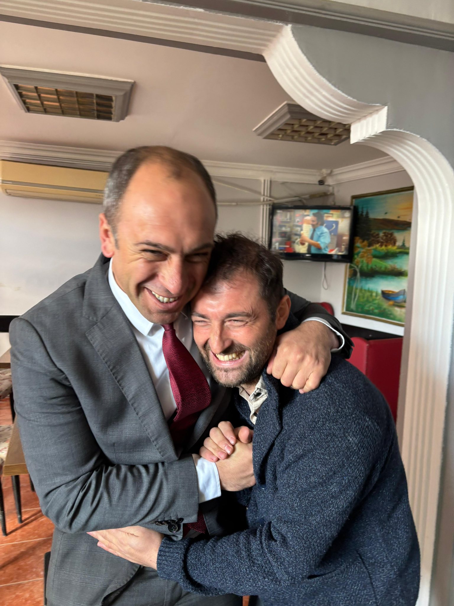 CHP Ardahan Milletvekili Özgür Erdem İncesu ve CHP Ardahan İl Başkanı Yunus Dündar, Posof’u ziyaret etti.