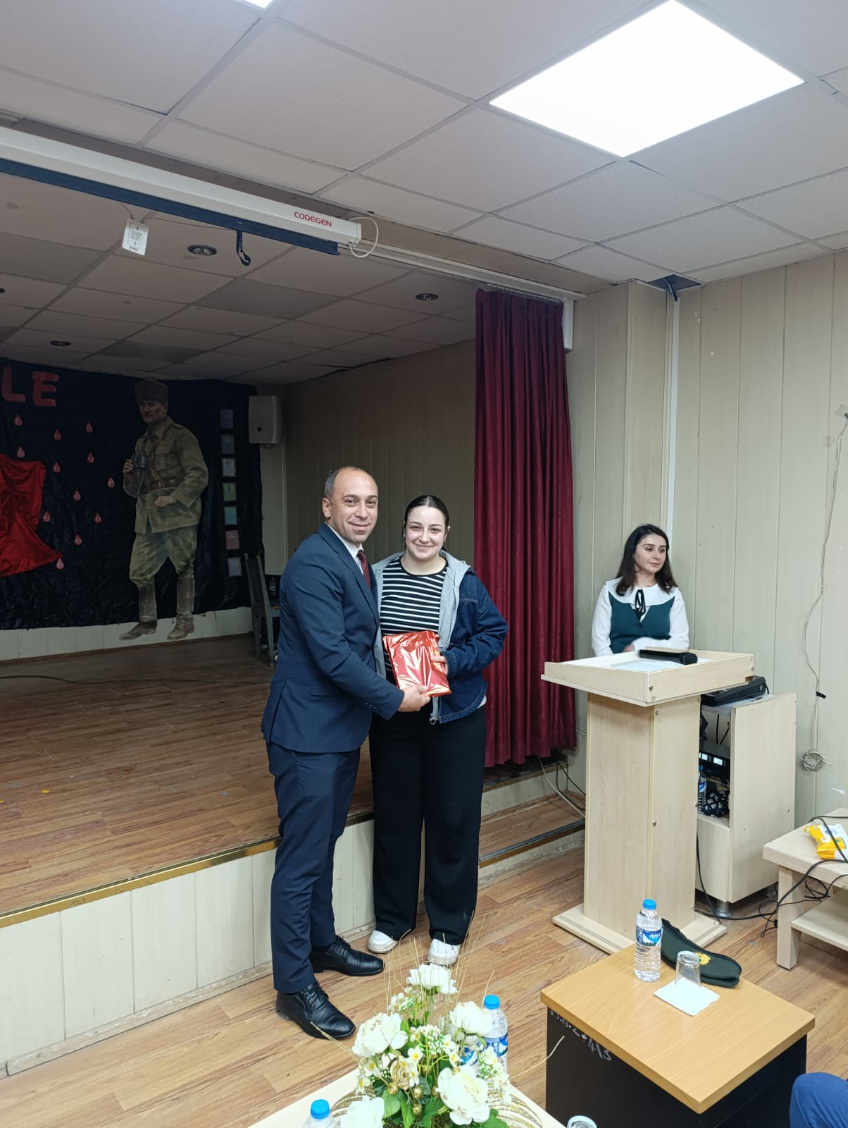 18 Mart Çanakkale Zaferi ve Şehitleri Anma Günü kapsamında düzenlenen programa katıldı.